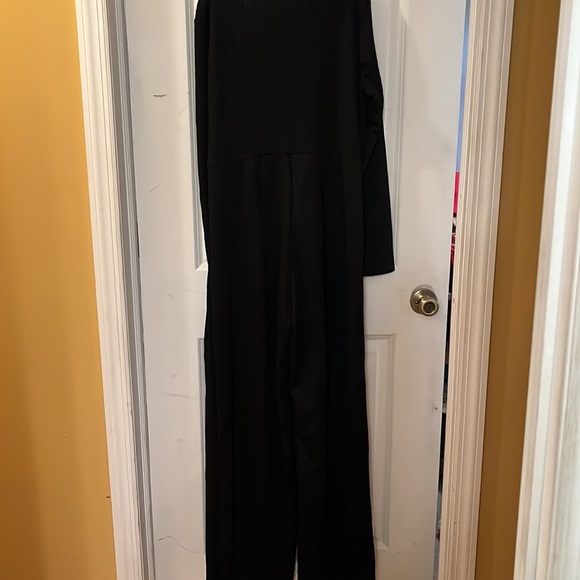 Never worn black sparkly jumpsuit - Picture 4 of 4